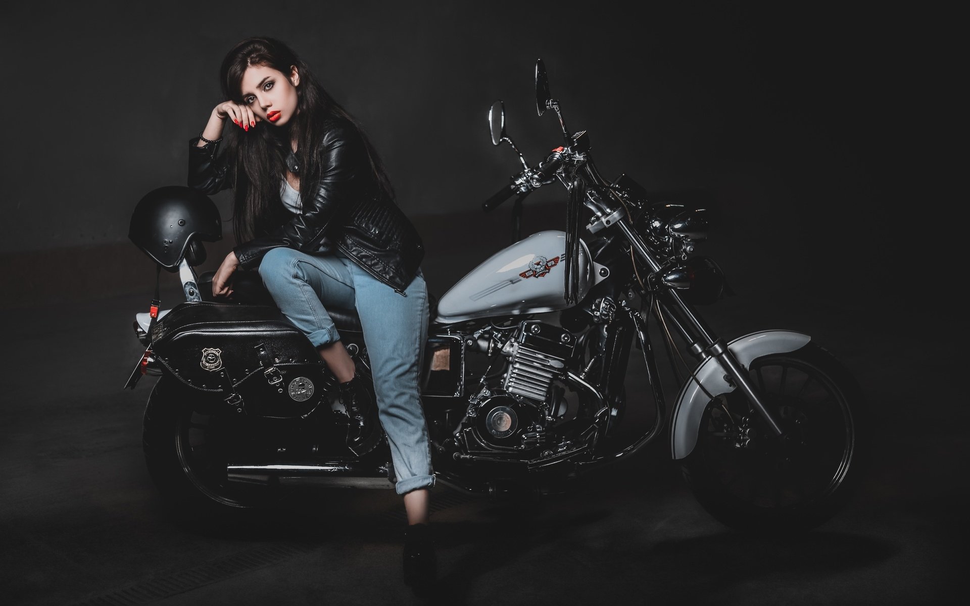 Biker girls: style and drive in Asansol